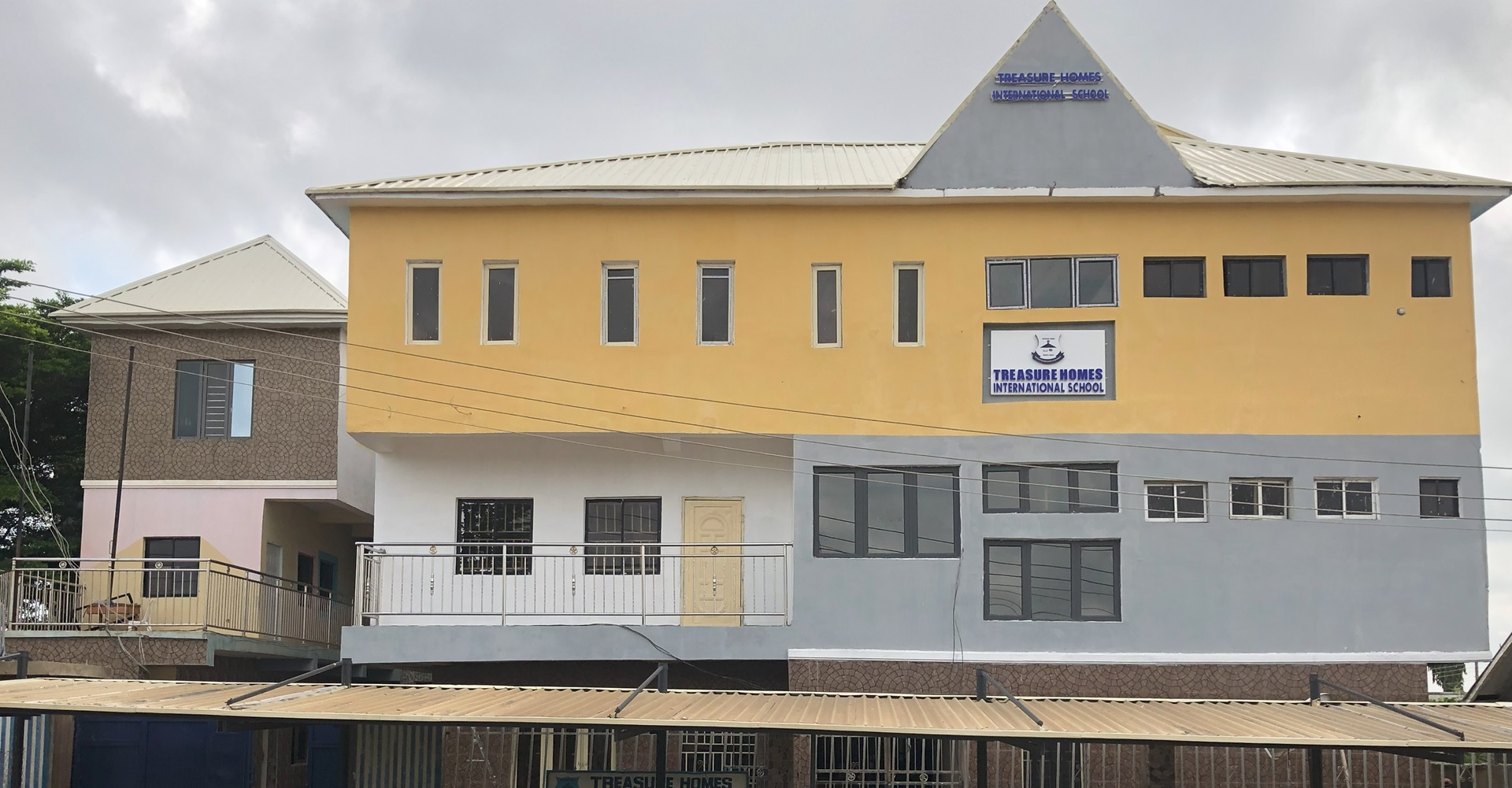 Image of the school building